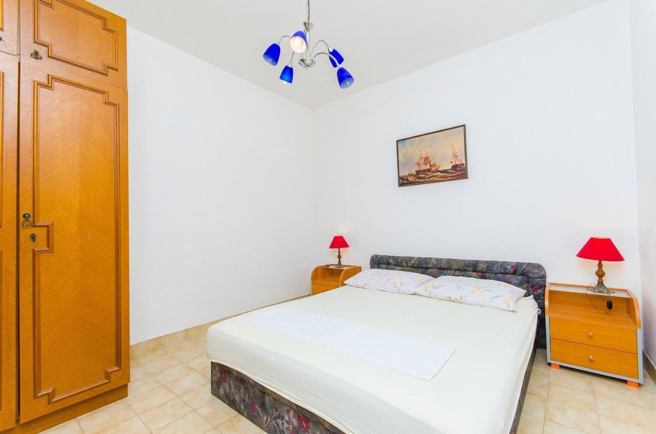 Apartments By The Sea Pisak, Omis - 2802 Exterior foto